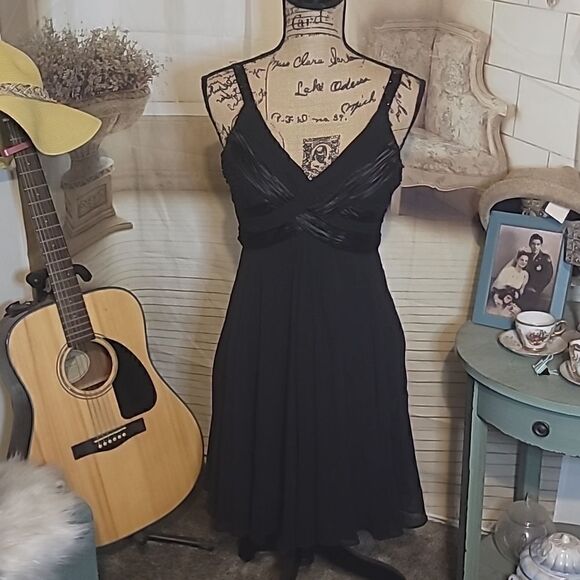 S. L. Fashions Dress Size 6 - Picture 1 of 7